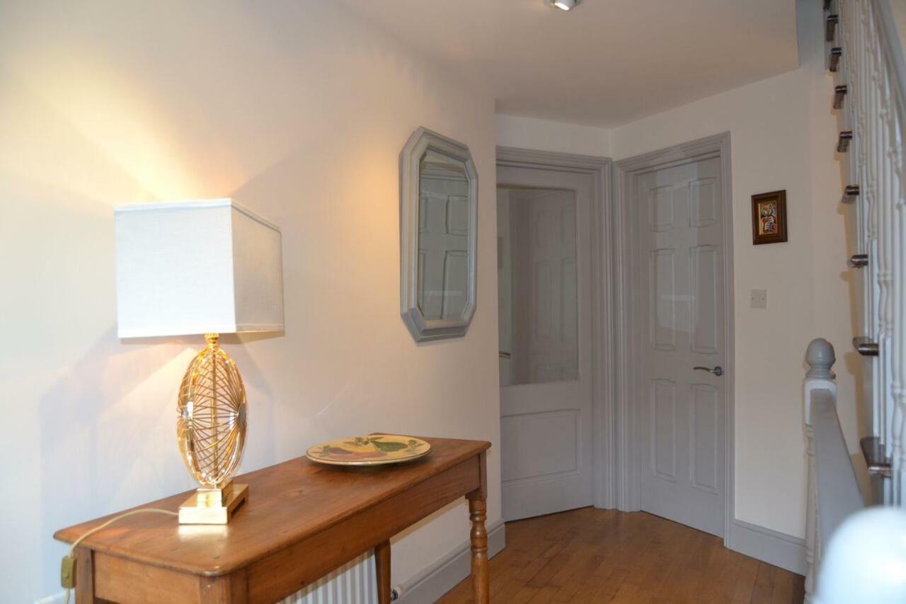 Вилла Dingle Townhouse Экстерьер фото